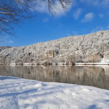 Im Idyllischen Matting An Der Donau * Pentling